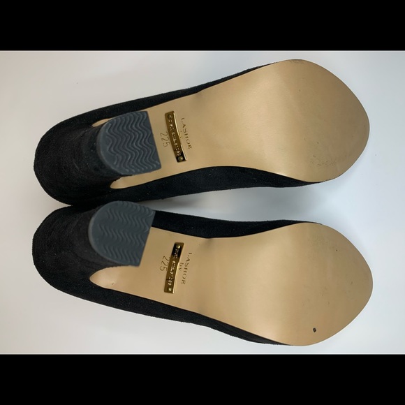 💜BOGO 25% off! Black Pumps - Picture 4 of 4